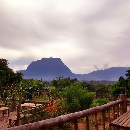 Baan Aingdoi Homestay, Chiang Dao Esterno foto