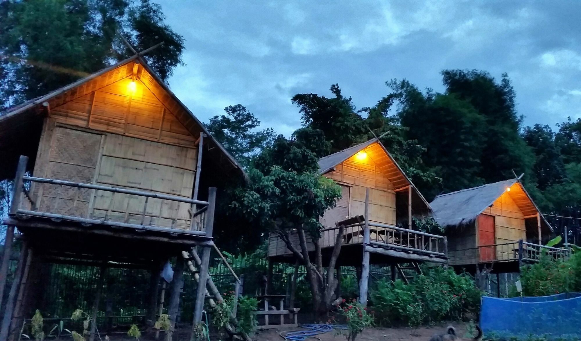 Baan Aingdoi Homestay, Chiang Dao Esterno foto
