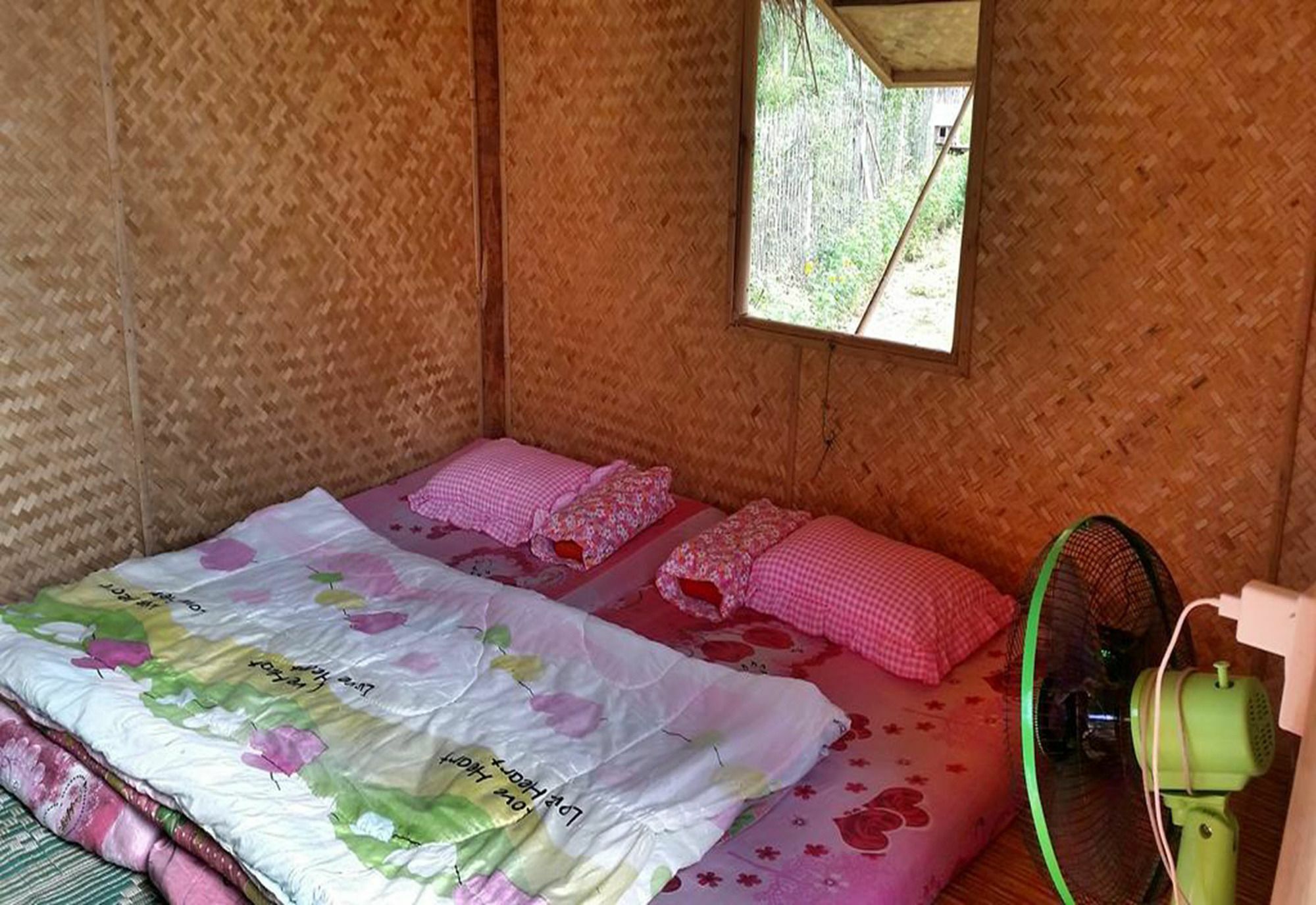 Baan Aingdoi Homestay, Chiang Dao Esterno foto